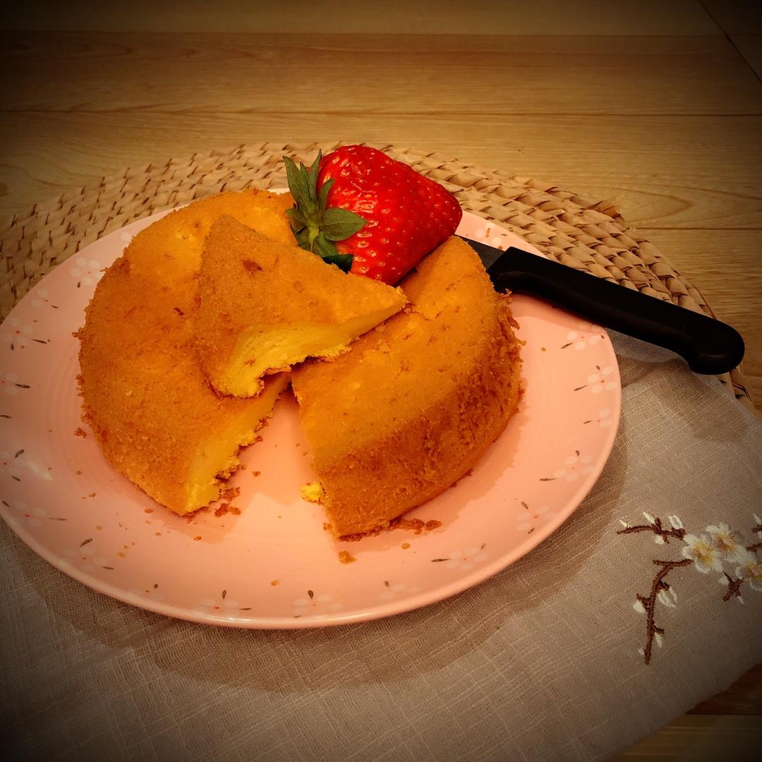 超简单完美戚风蛋糕（6寸2蛋）附打发、翻拌、脱模视频