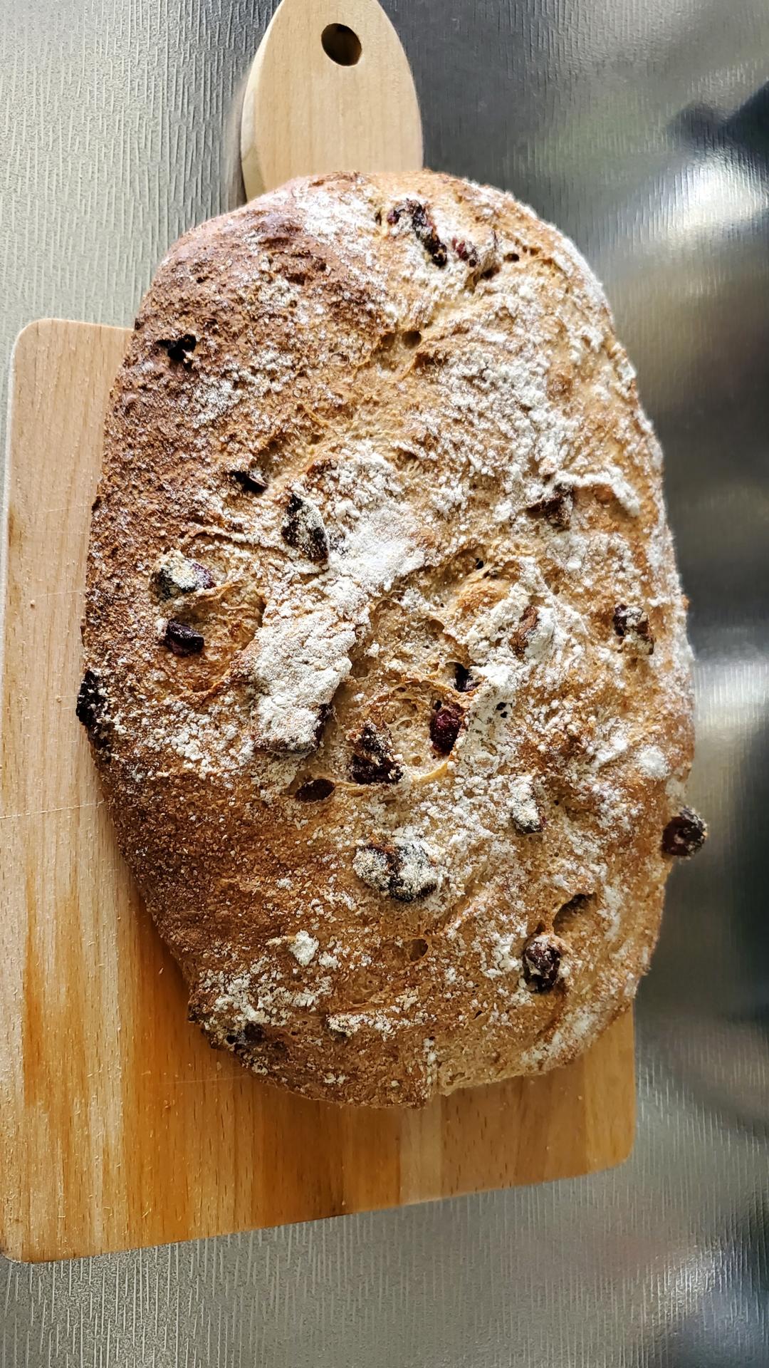 全麦蔓越莓核桃软欧包