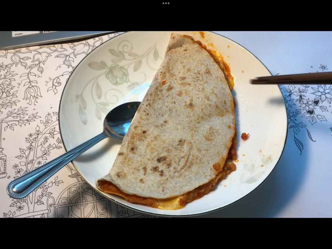 【健康少油】墨西哥红椒酱牛肉卷饼quesadillas（附红椒酱做法）
