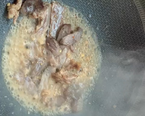 简易的牛肉煮萝卜片的做法 步骤7