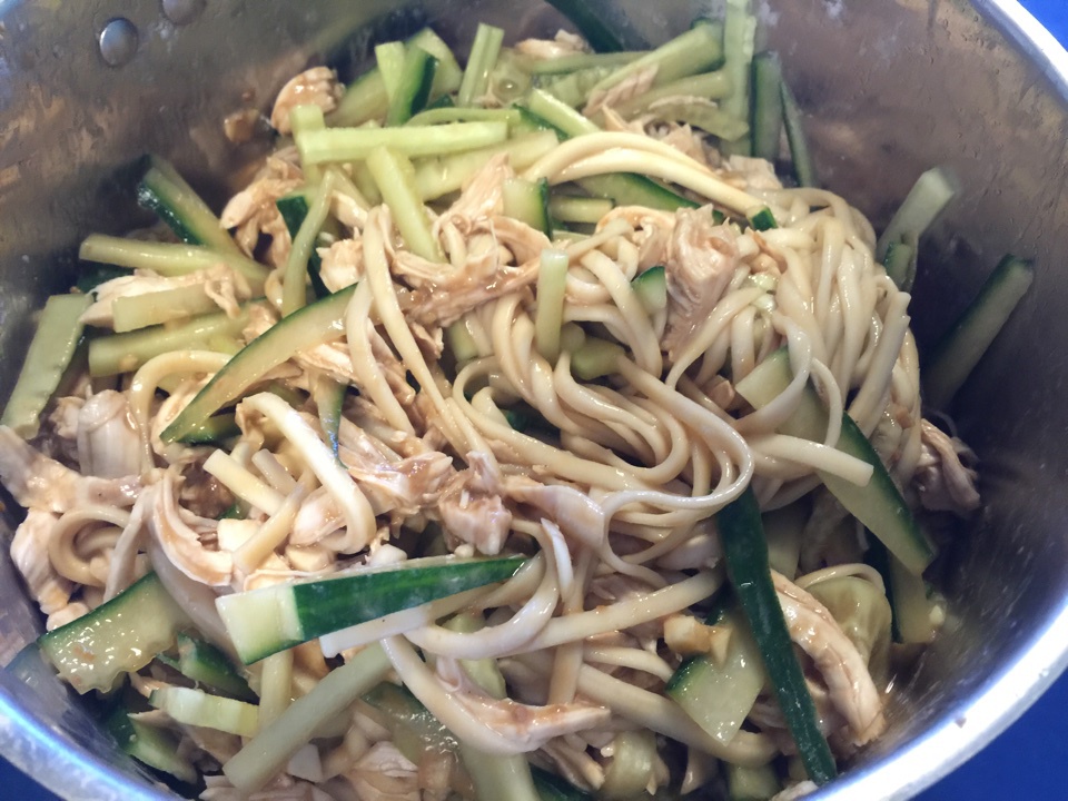 鸡丝麻酱凉面