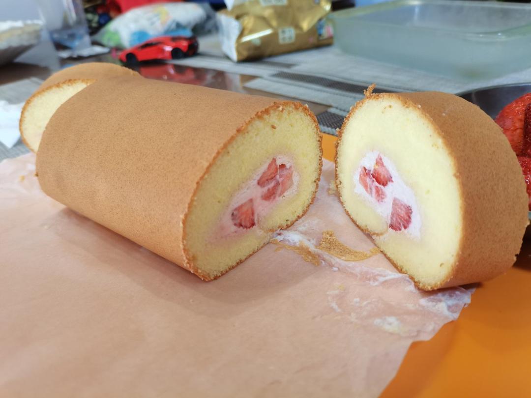 不开裂不掉皮的完美蛋糕卷