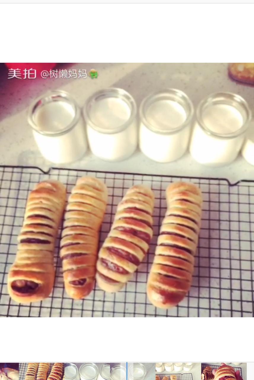 豆沙毛毛虫面包