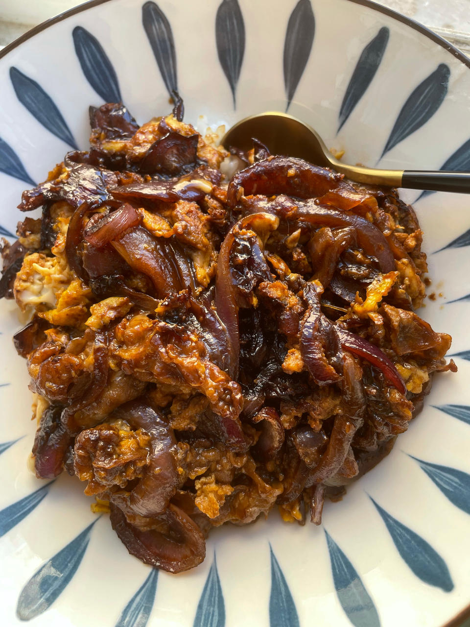 肥牛滑蛋饭