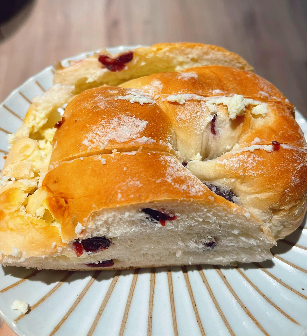 面包店里的常客——蔓越莓奶酪软欧