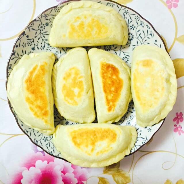 西葫芦鸡蛋馅儿菜盒