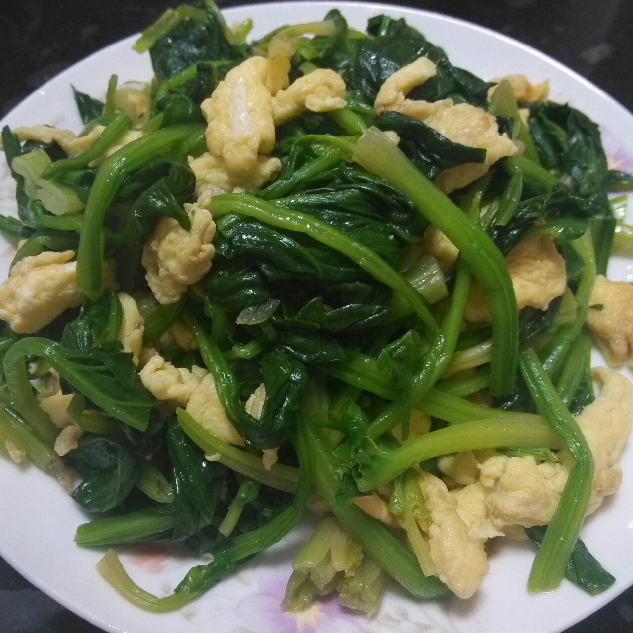 菠菜炒鸡蛋