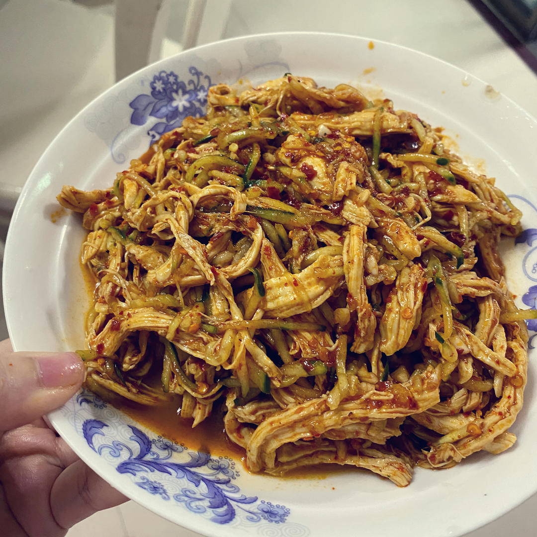 夏日开胃菜 凉拌鸡丝（手撕鸡）