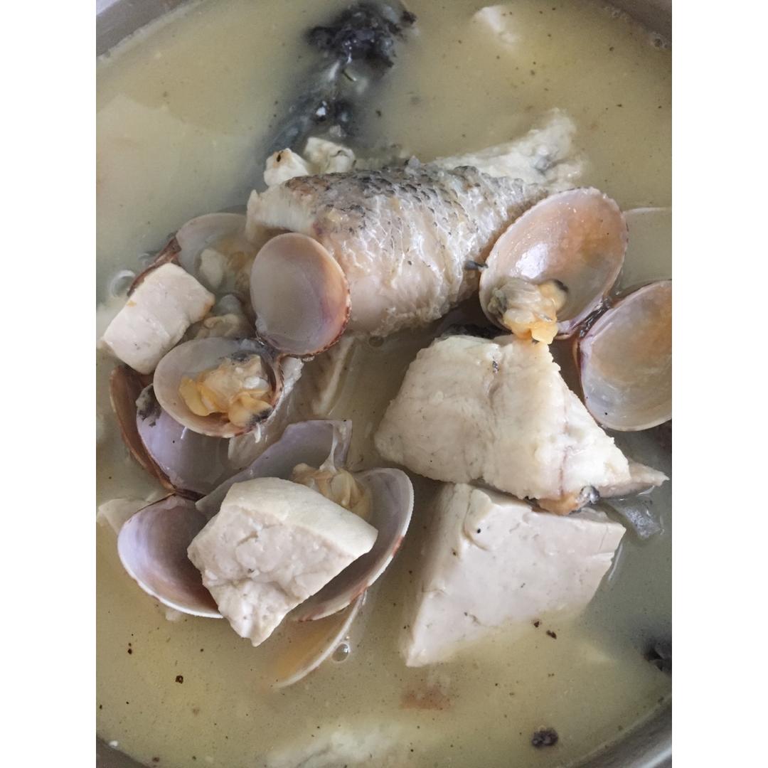 黑鱼豆腐汤