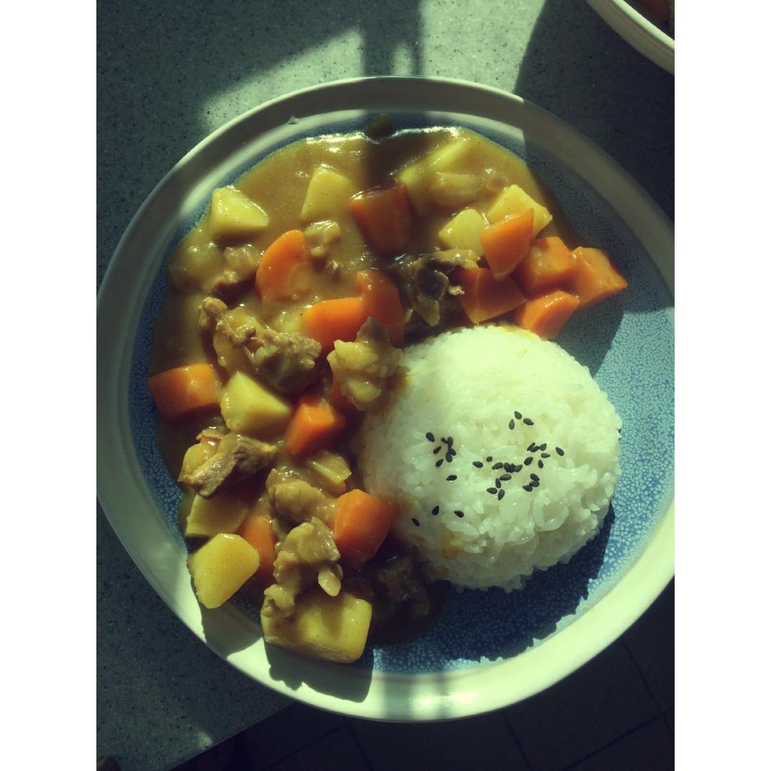 咖喱牛肉饭