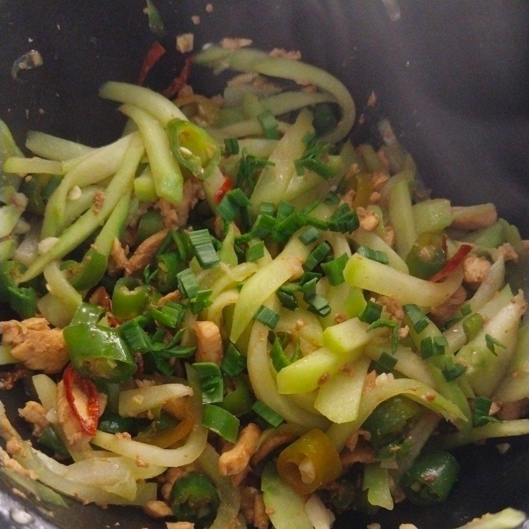 佛手瓜炒肉（家常菜快手）
