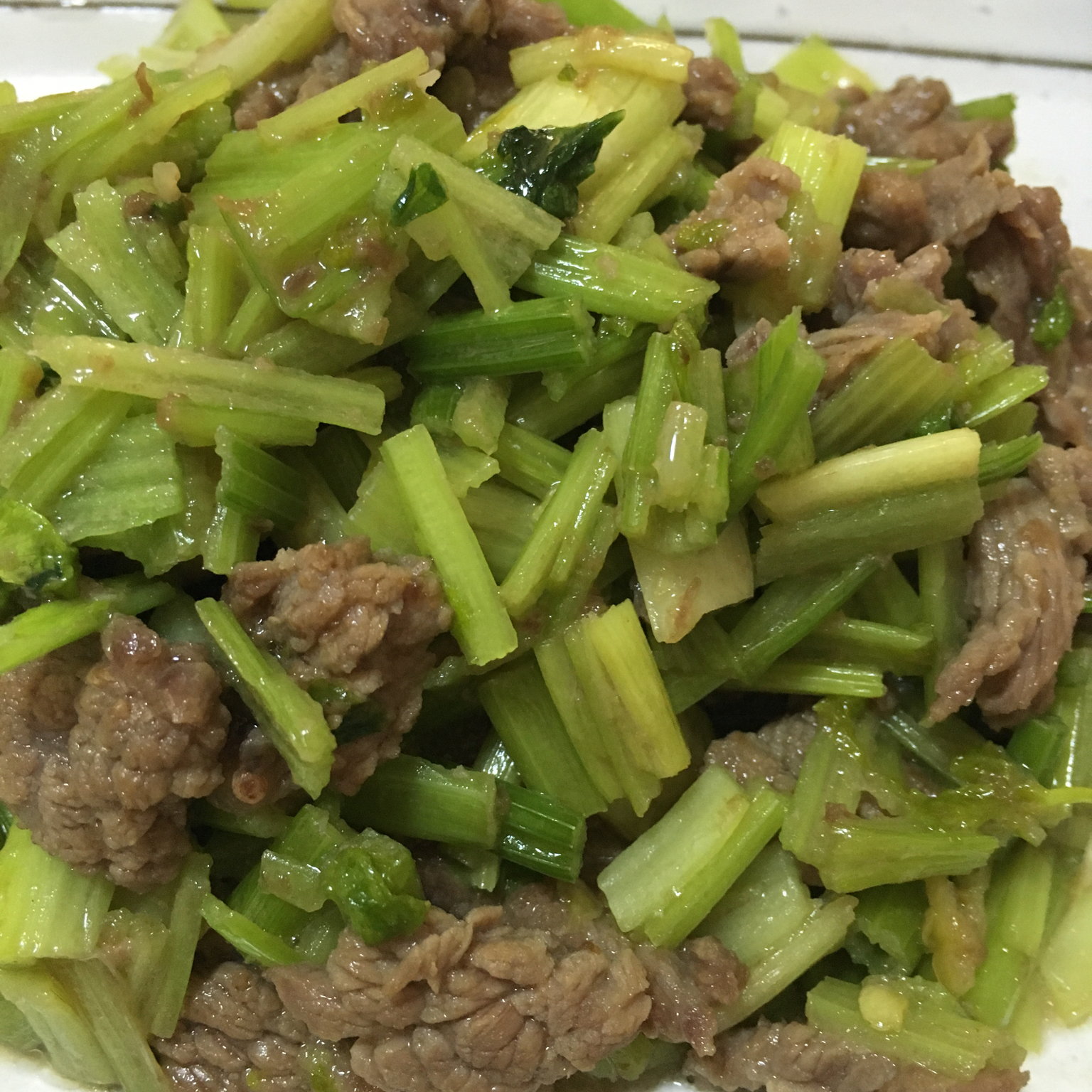 芹菜牛肉末「下饭神器」