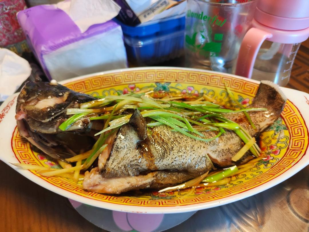 清蒸石斑鱼（粤菜）