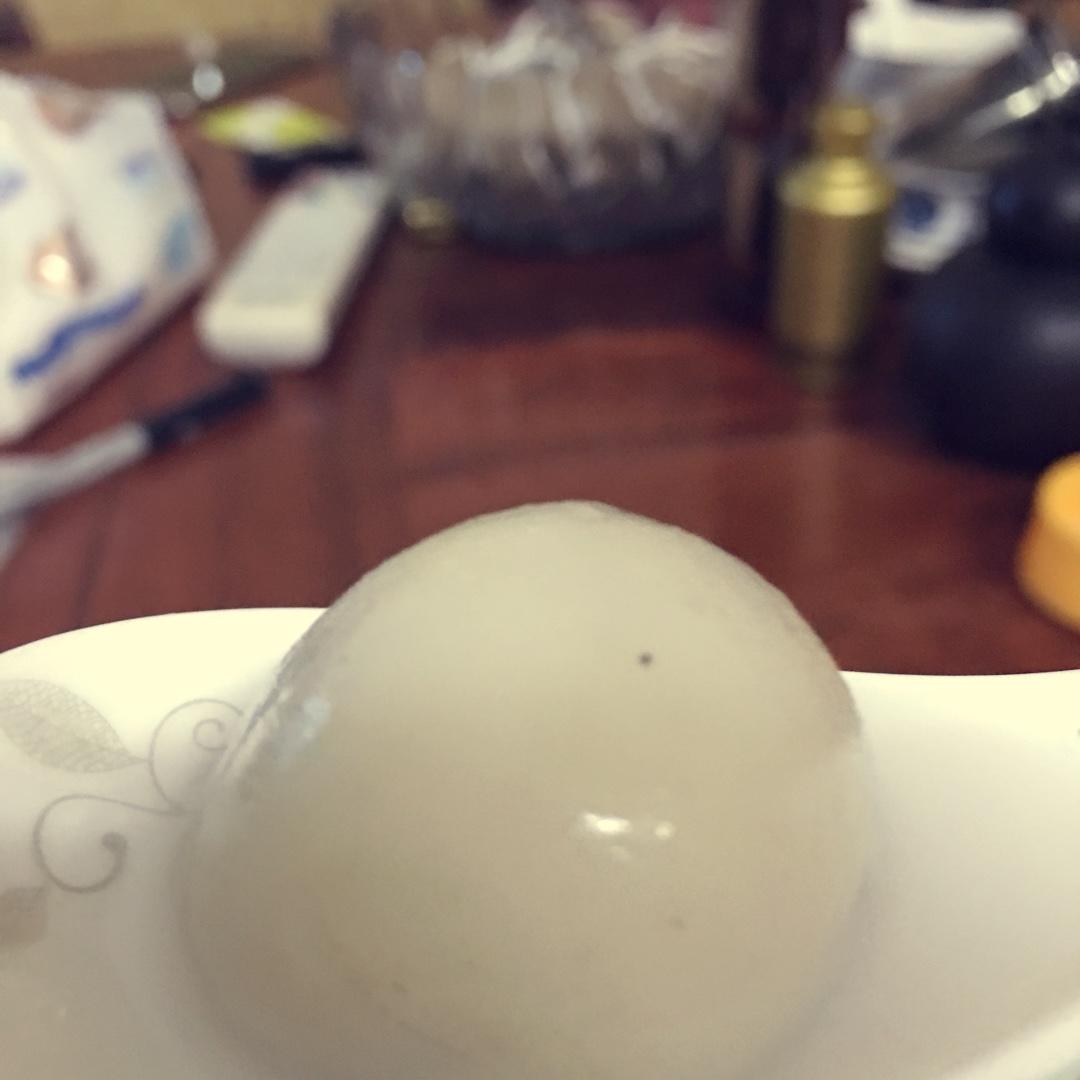 花生黑芝麻汤圆