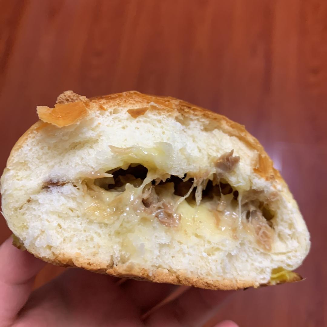 吞拿鱼芝士面包