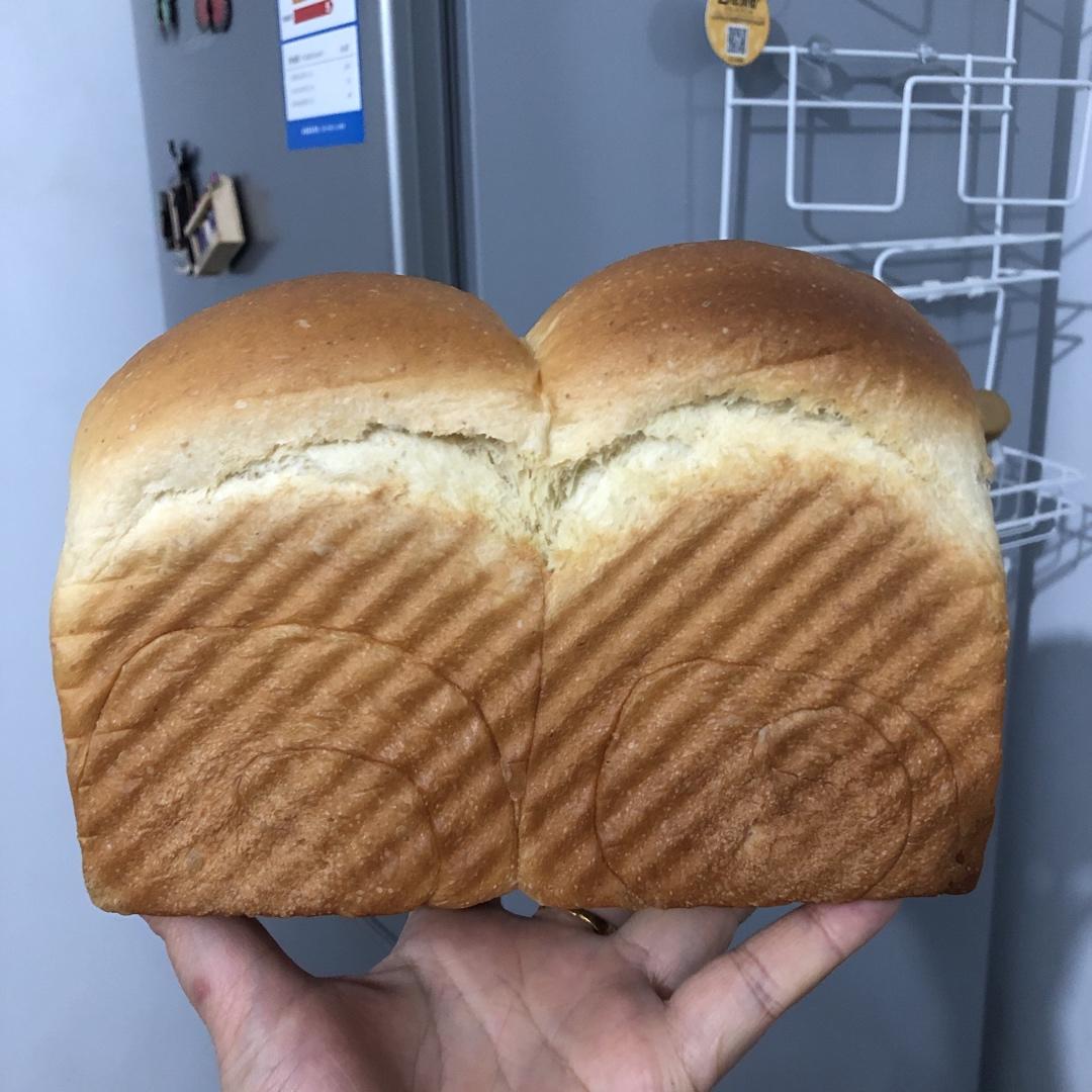 低含量全麦（6%全麦）吐司