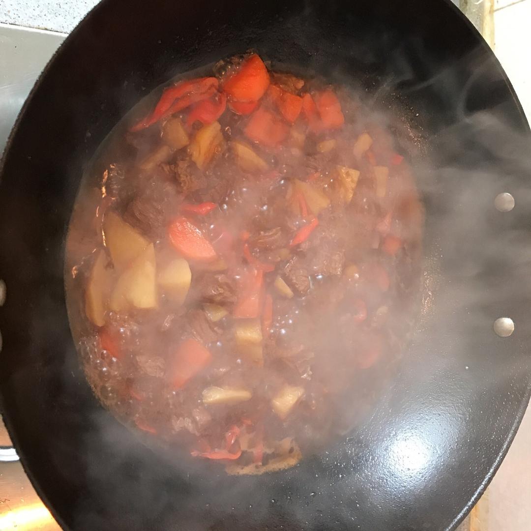 红烧牛肉土豆 （独家秘制）