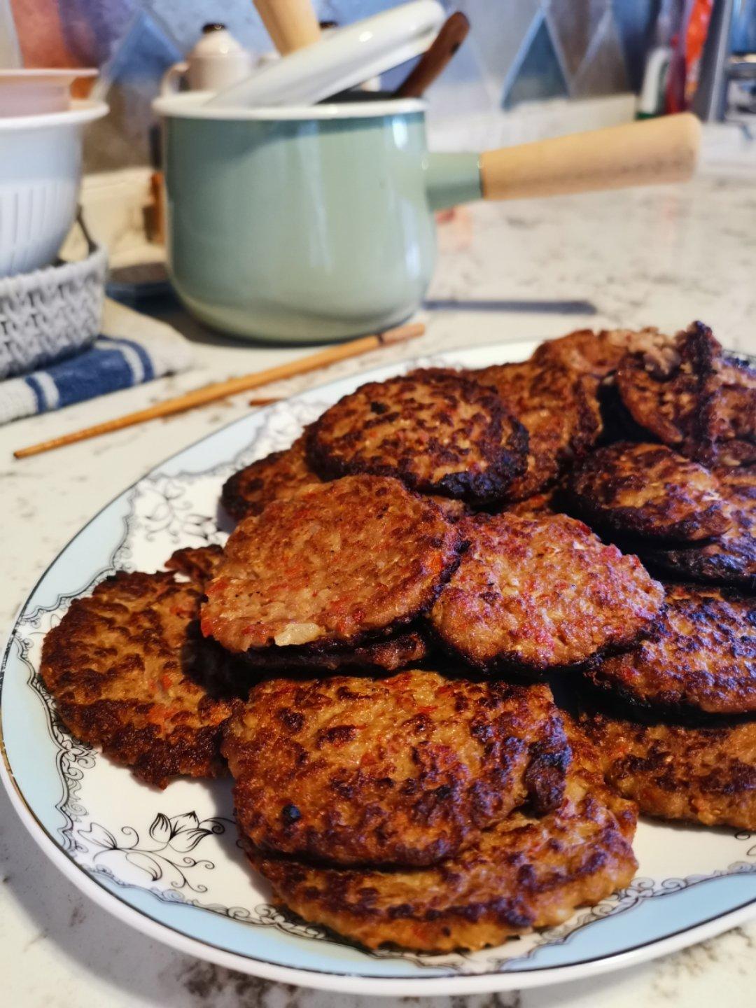 宝宝香煎时蔬牛肉饼10M+