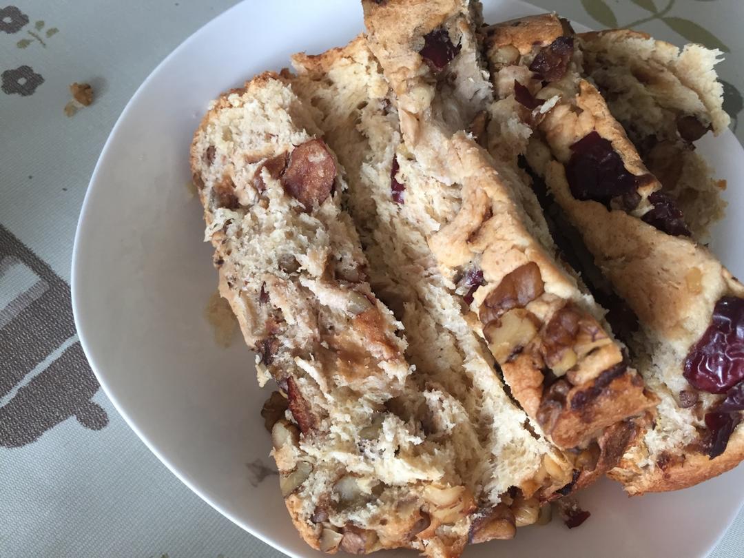 红枣核桃全麦面包（面包机版）