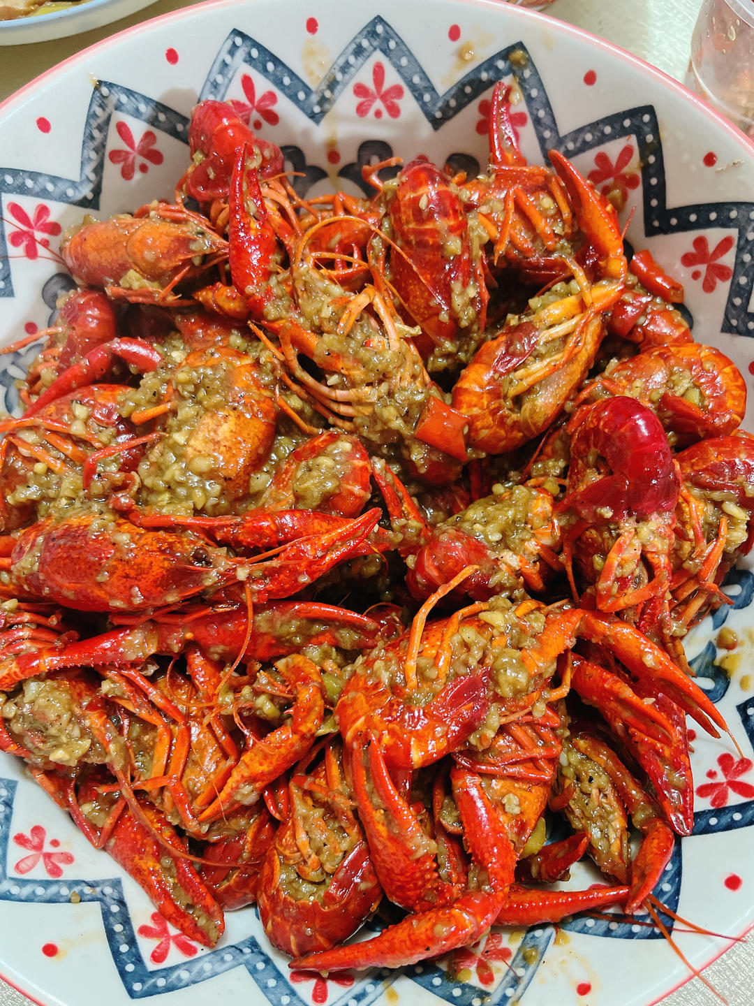 家庭版蒜蓉小龙虾美味不油腻，超好吃的教程来了