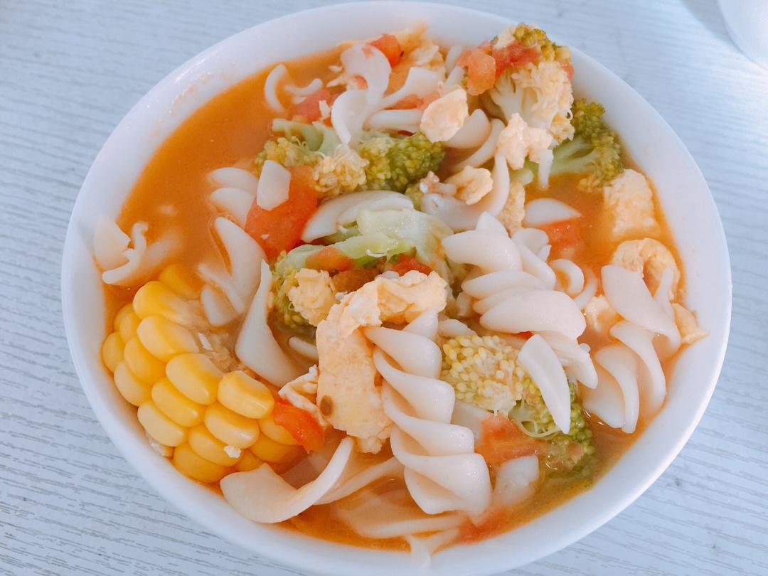 番茄肉酱意大利面