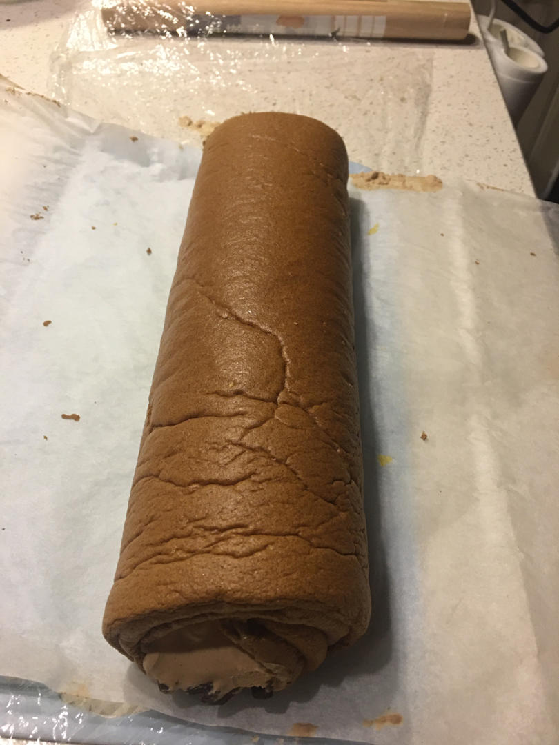 巧克力香缇奶油可可蛋糕卷，不掉皮，冰激凌口感夹心