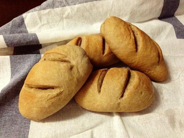 欧式裸麦面包