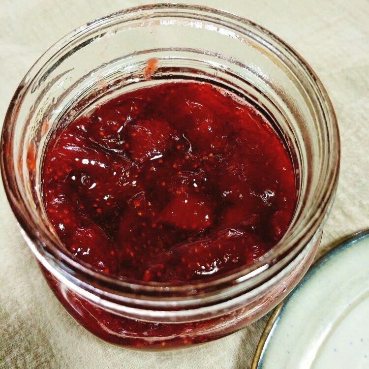 《Tinrry下午茶》番外篇-满满果肉的草莓果酱