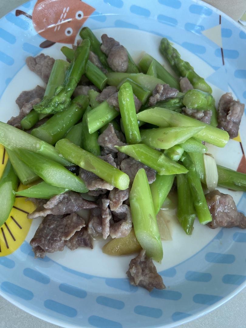 芦笋炒五花肉