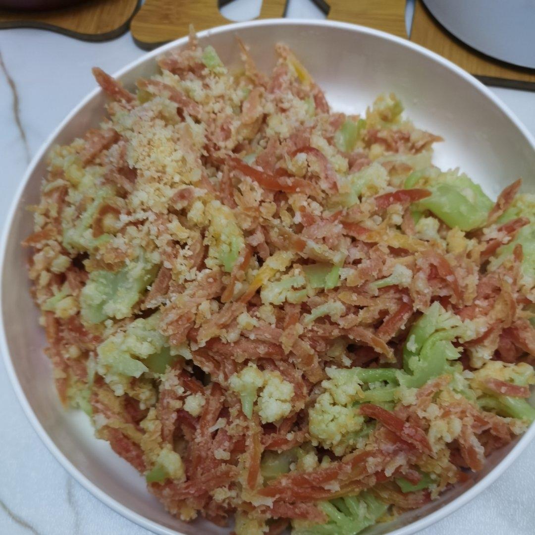 粉蒸胡萝卜丝