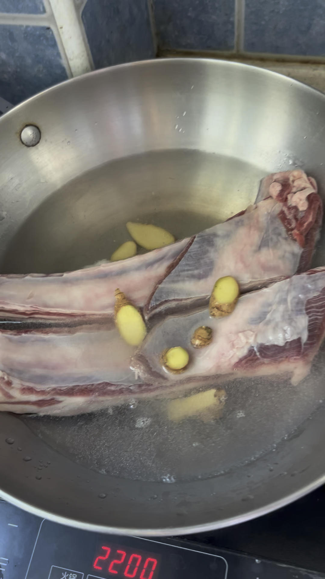 羊肉炖白萝卜