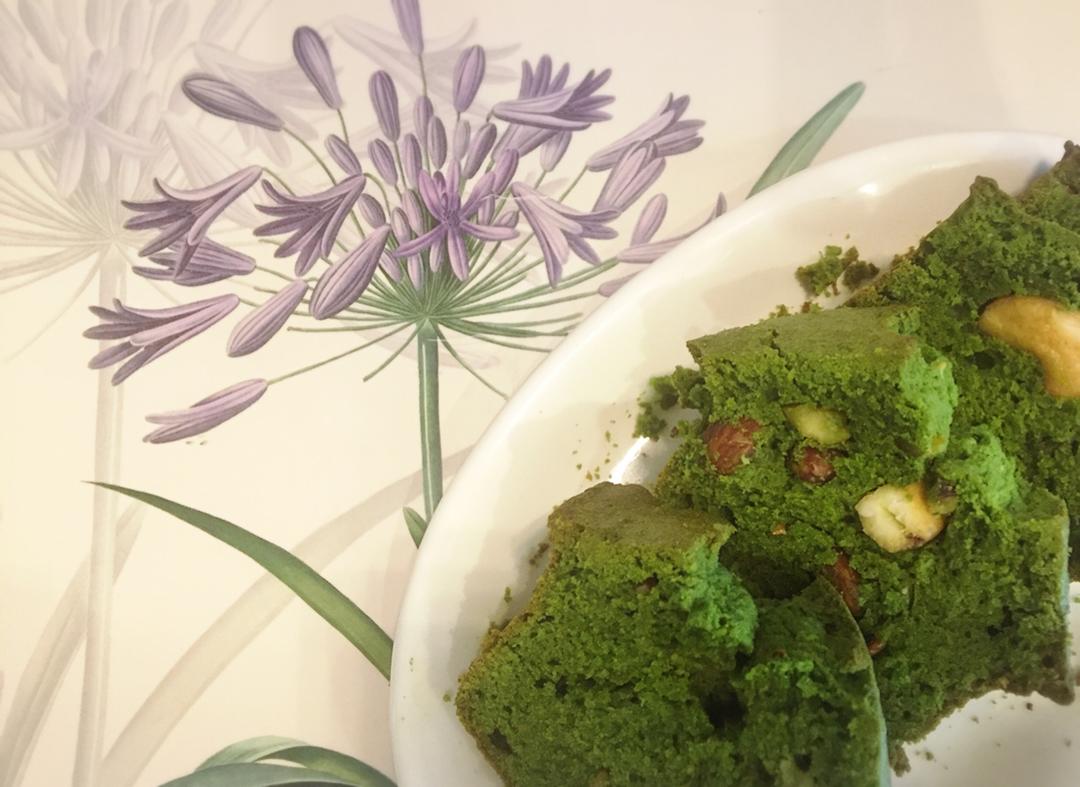 抹茶松仁磅蛋糕