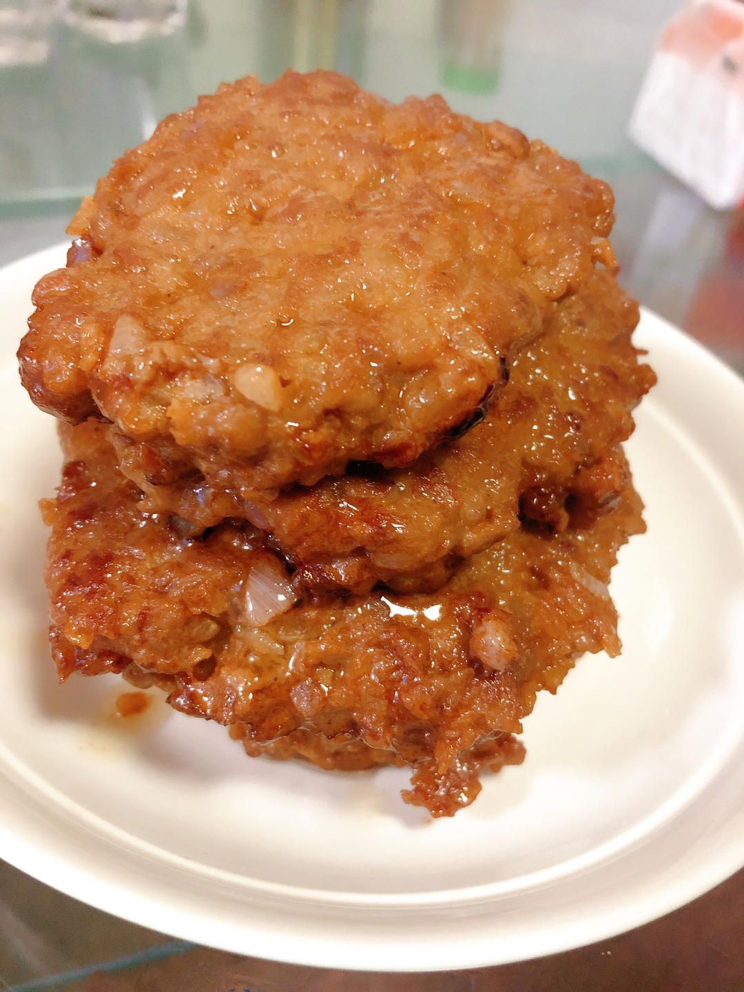 常备餐之好吃多汁的汉堡牛肉饼
