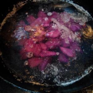 琉璃紫薯的做法 步骤2