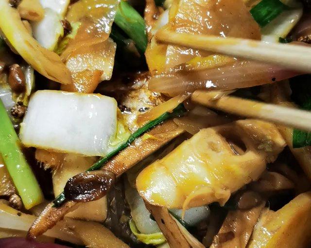 再也不用出门吃烤鱼啦，滋滋滋~香味扑鼻，烤箱版