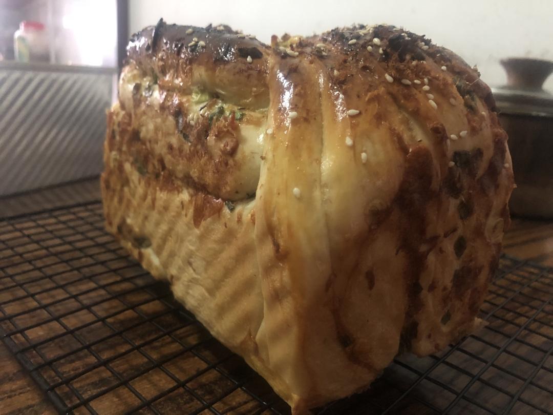 香葱肉松手撕吐司