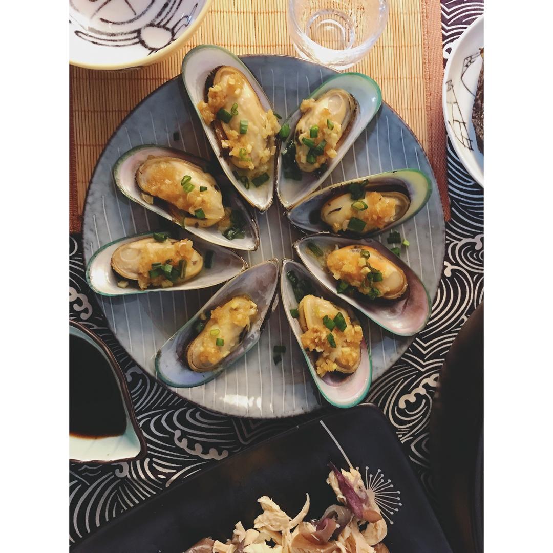 【山姆厨房】蒜蓉蒸青口贝