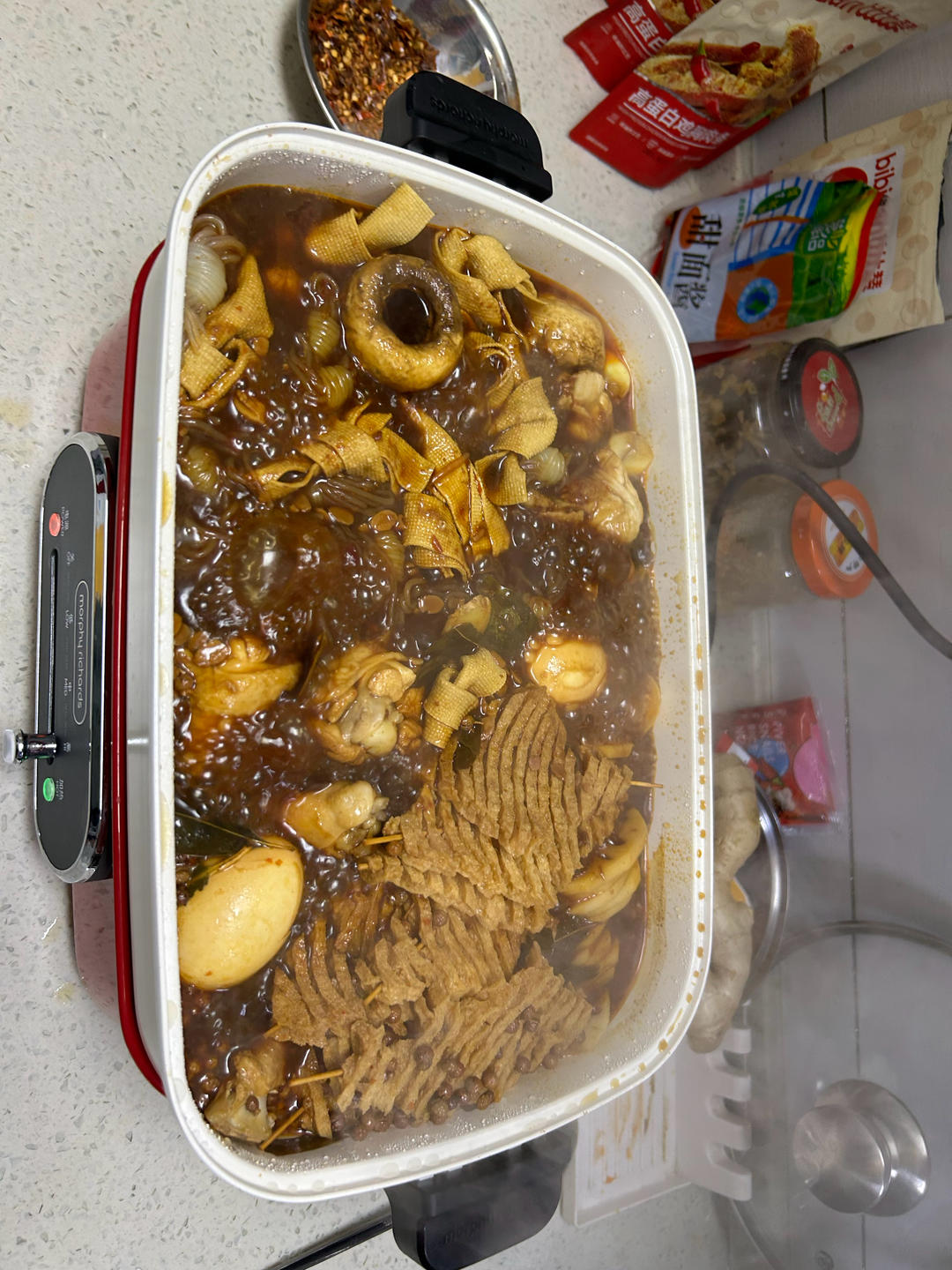 一锅搞定！有肉有菜的无油卤煮！