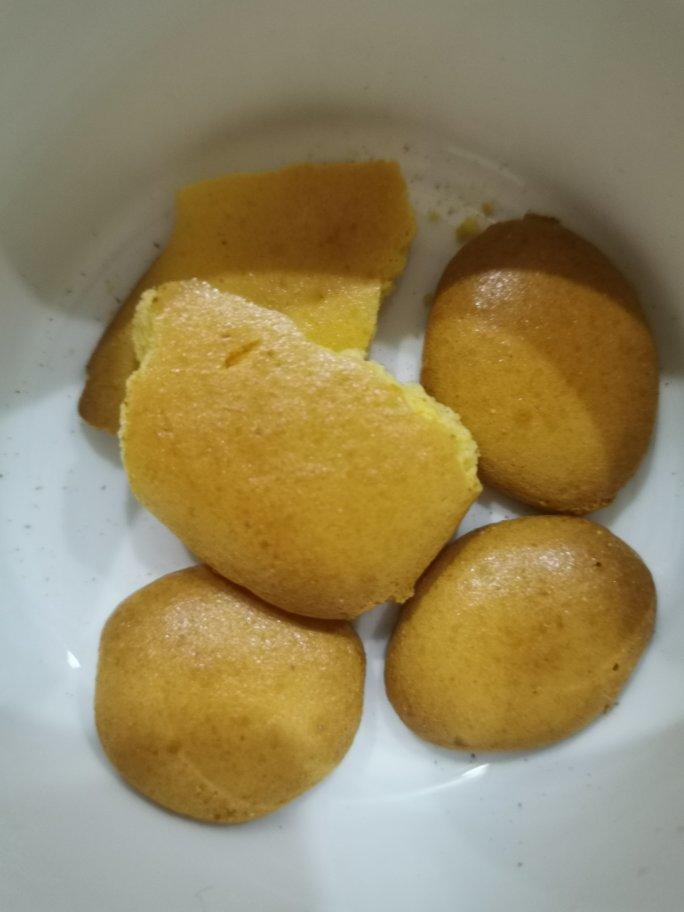 宝宝奶香蛋黄小溶豆