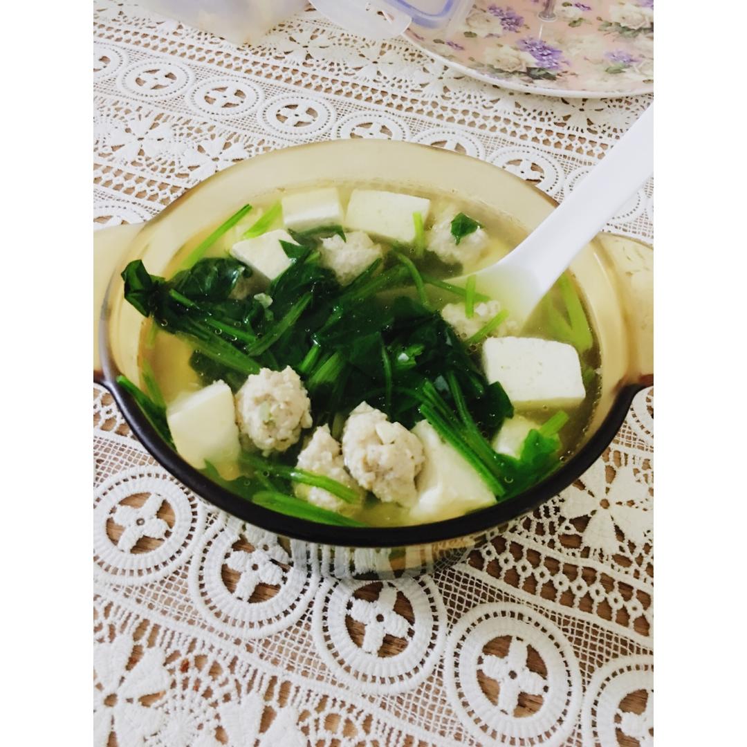 菠菜鸡肉豆腐丸子汤
