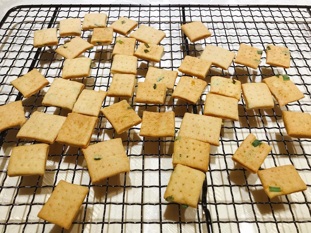 无糖香葱苏打咸饼干