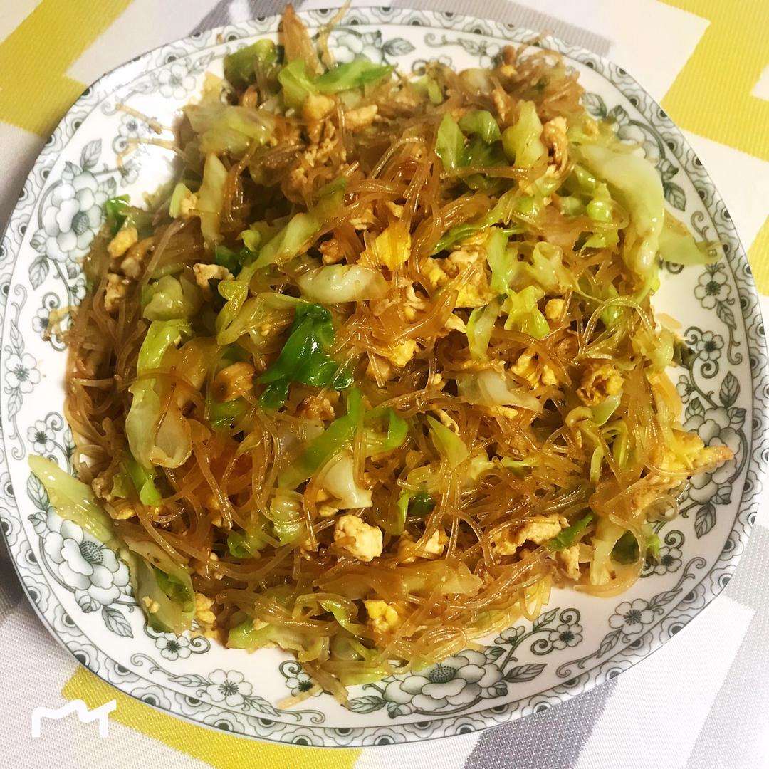 包菜粉丝炒鸡蛋