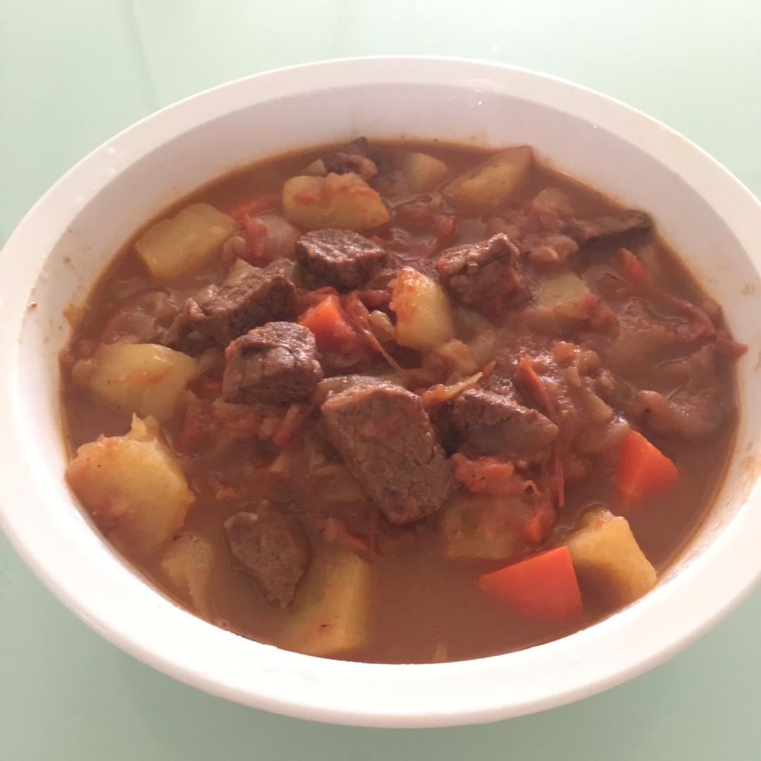 一个话唠包教包会的香浓红烩牛腩