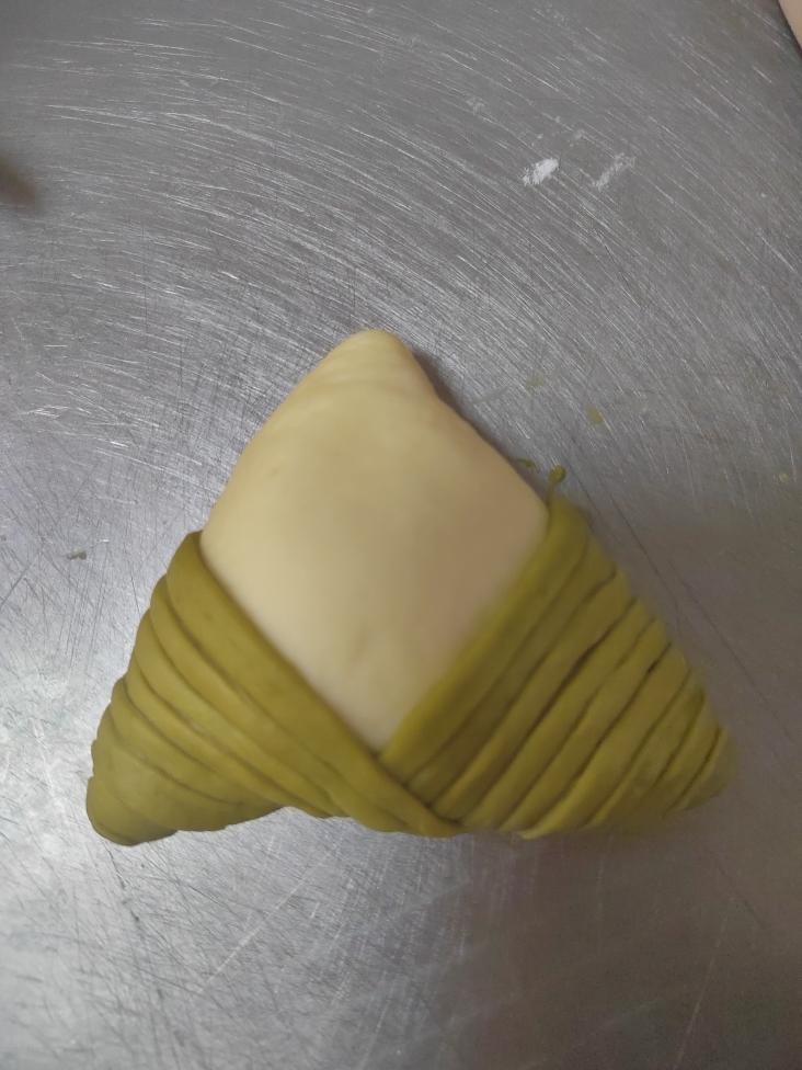 烧肉粽子面包