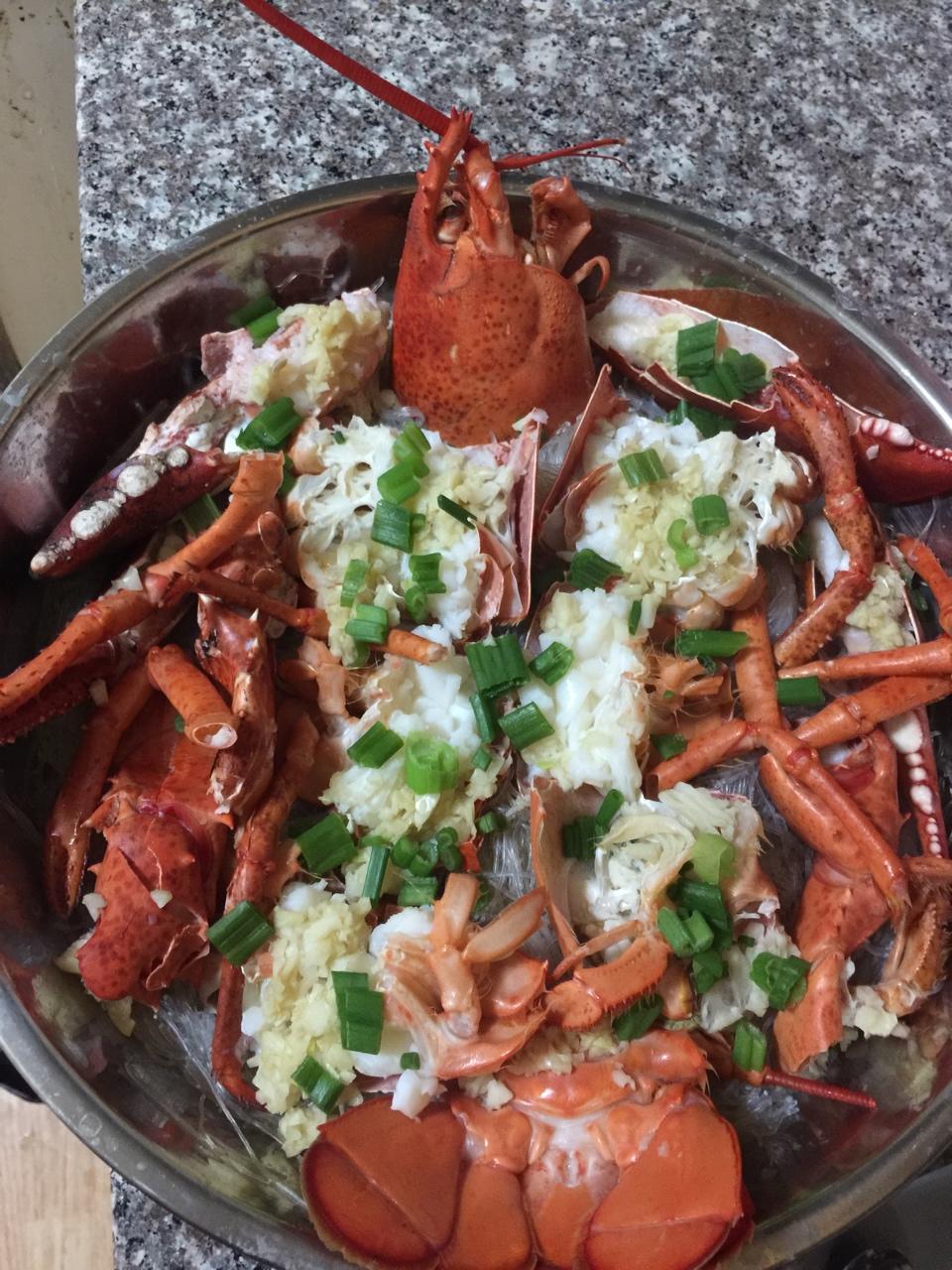 蒜蓉龙虾蒸粉丝
