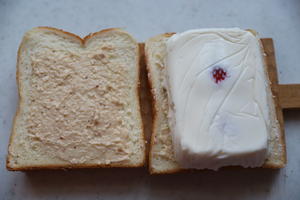 草莓酸奶冻三明治的做法 步骤4