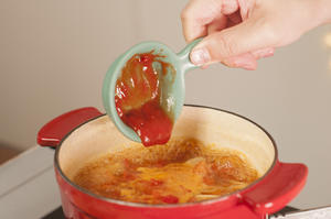 一人吃一锅，酸甜开胃的番茄肥牛面的做法 步骤7