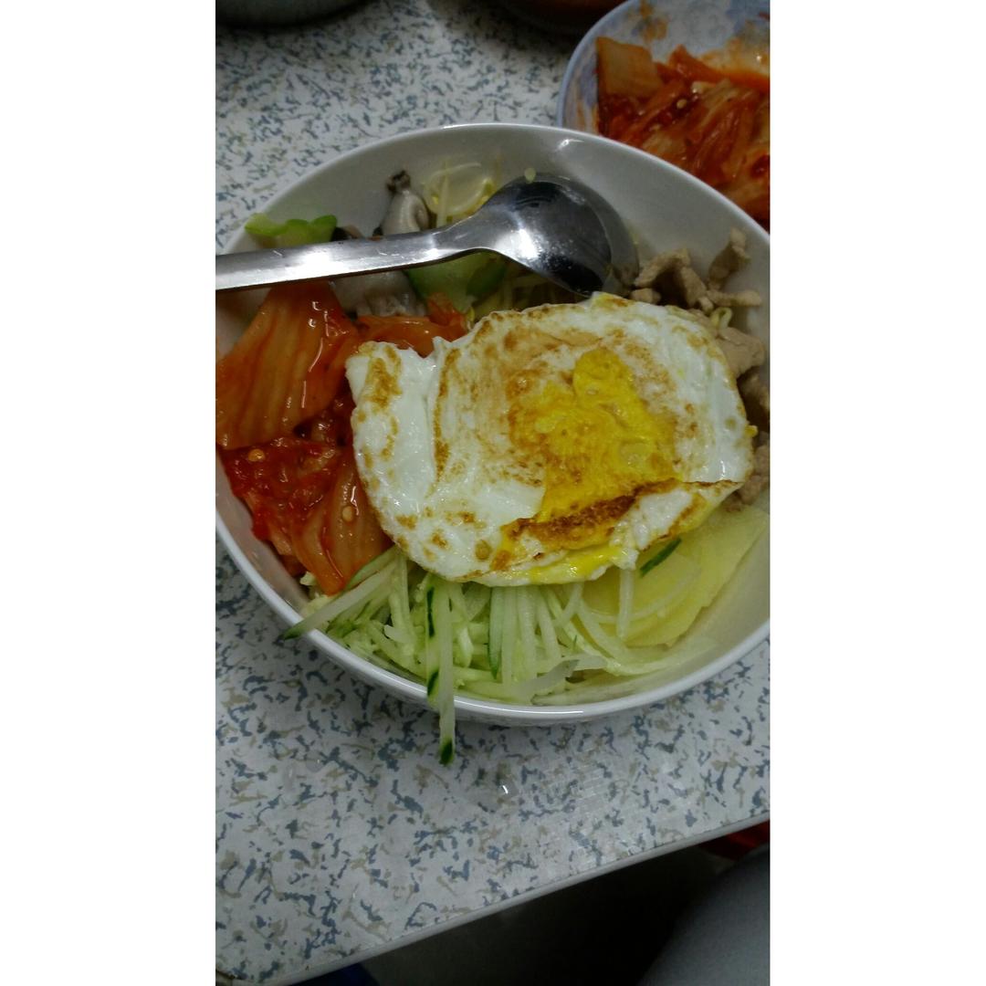 韩国石锅拌饭