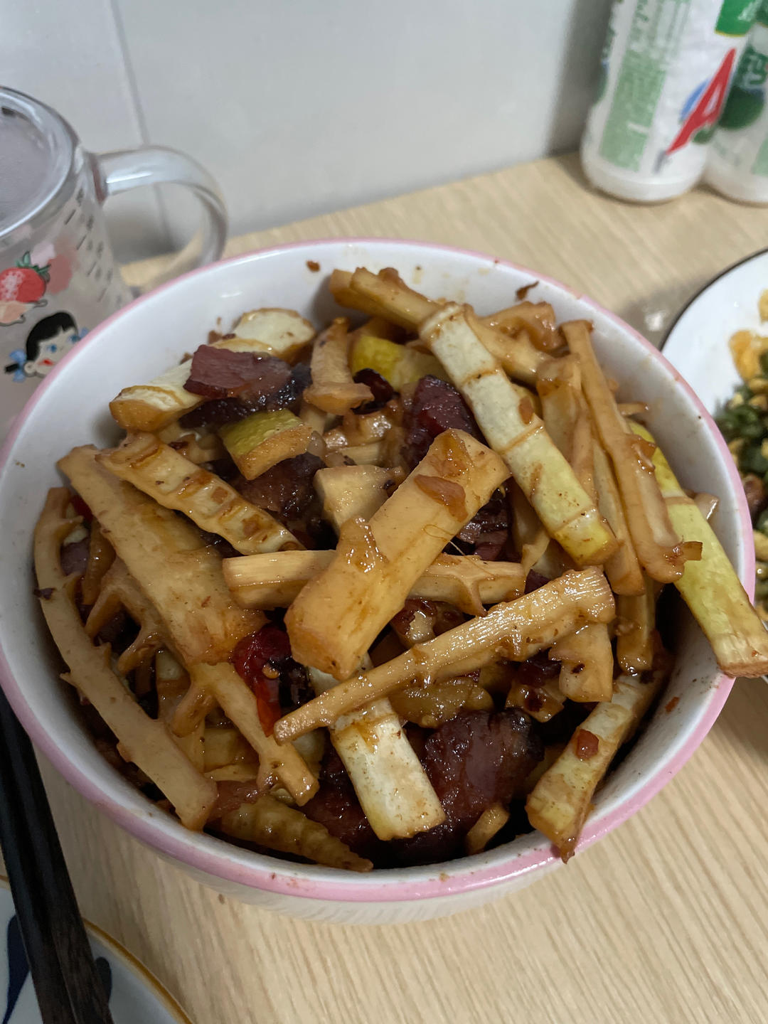 春笋炒肉（附这道菜的最佳打开方式）