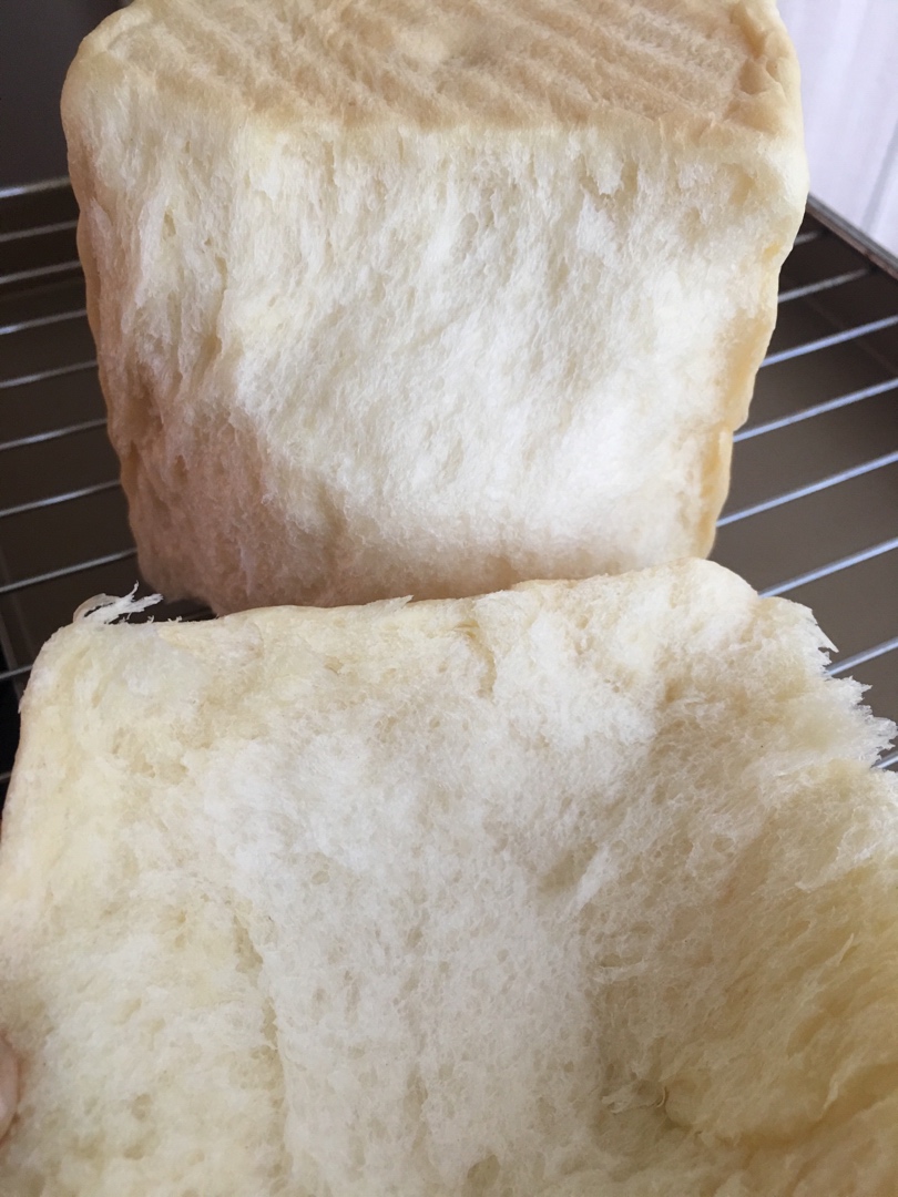 老面包土司！（普通面粉，植物油也可以做出好面包！小时候的味道。。。）